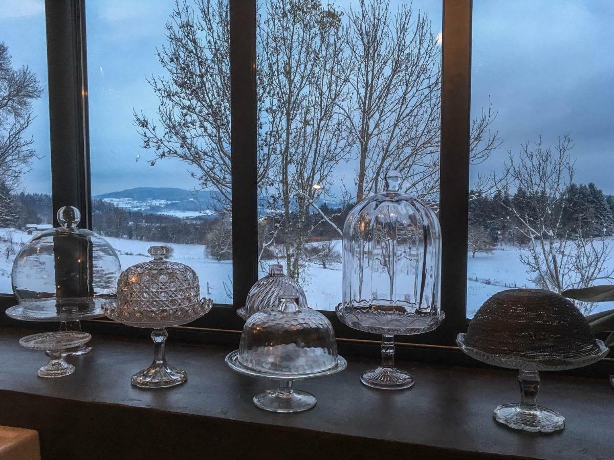 Отель La Laiterie Du Gontey Cervieres  Экстерьер фото